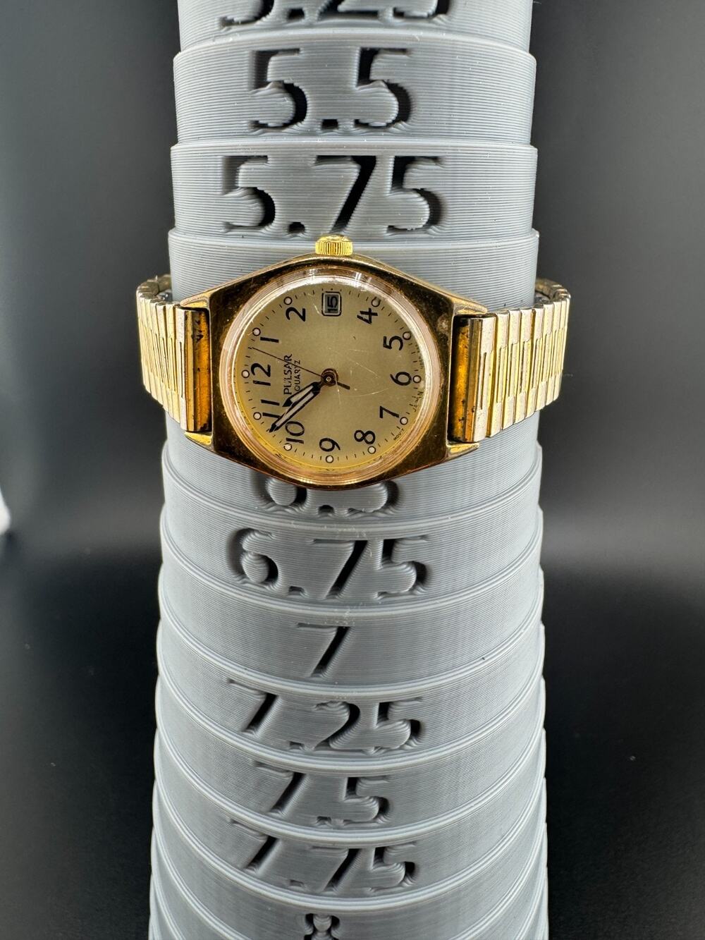 Vintage Pulsar Quartz Watch Gold Tone Date Dial